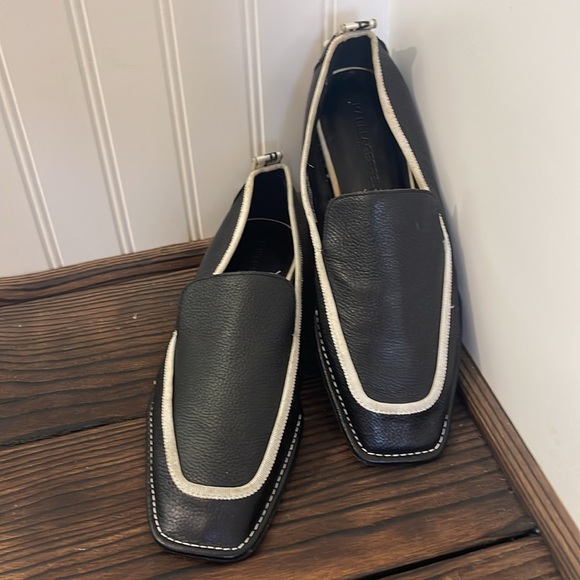 Karl Lagerfeld Paris Black and White Driver Leather Loafers - Picture 5 of 7